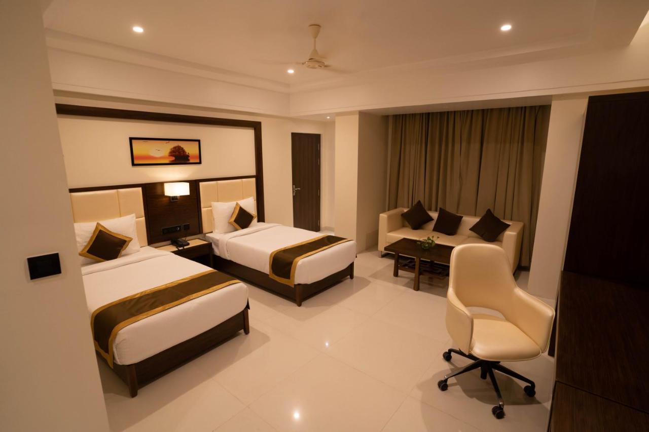 The Parkline Agartala Buitenkant foto