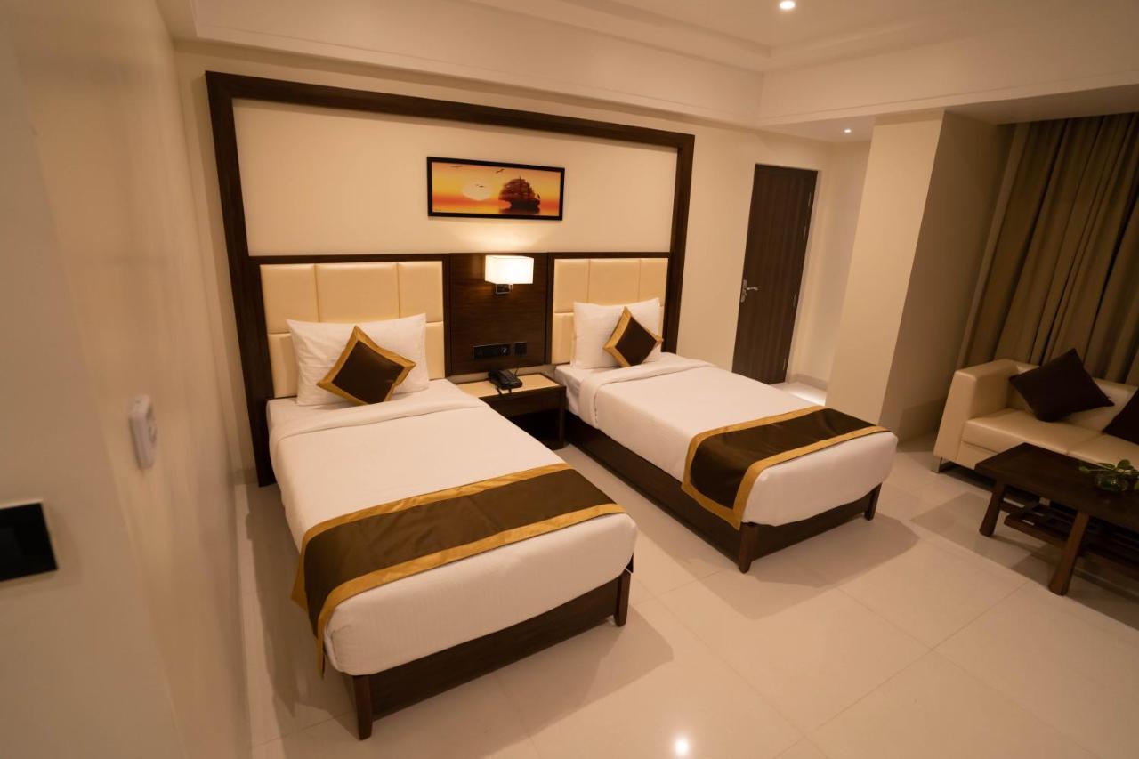 The Parkline Agartala Buitenkant foto